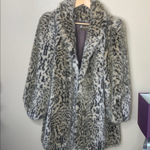 American Signature Jackets & Blazers - Vintage Leopard print Faux Fur Coat